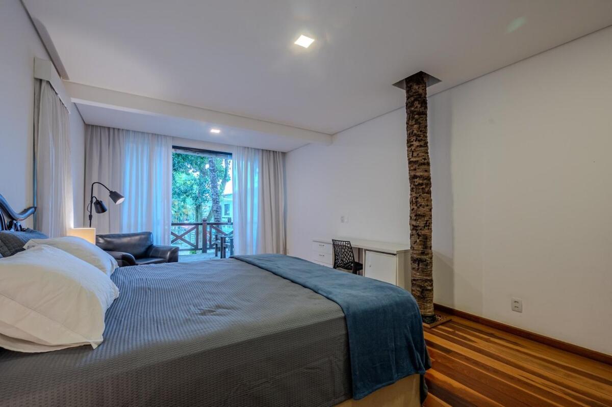 Island Refuge - 6 Suites, Swimming Pool & Bbq