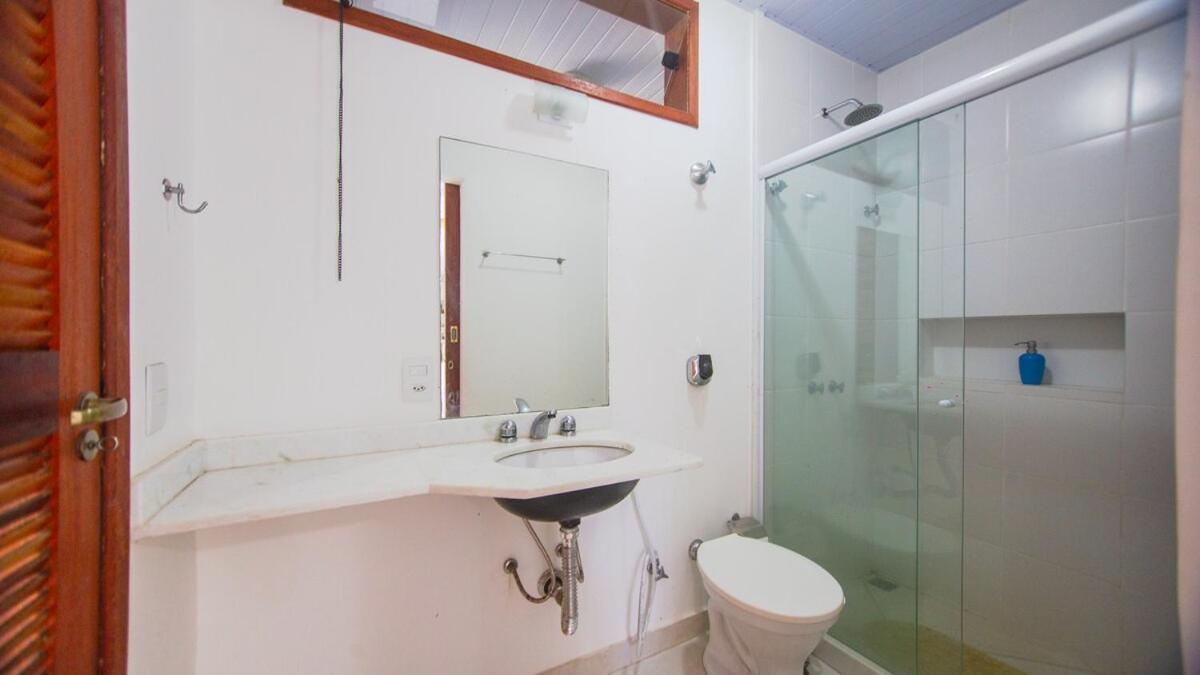 Holiday home Island Refuge - 6 Suites, Swimming Pool & Bbq