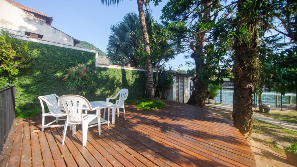 Island Refuge - 6 Suites, Swimming Pool & Bbq Holiday home
